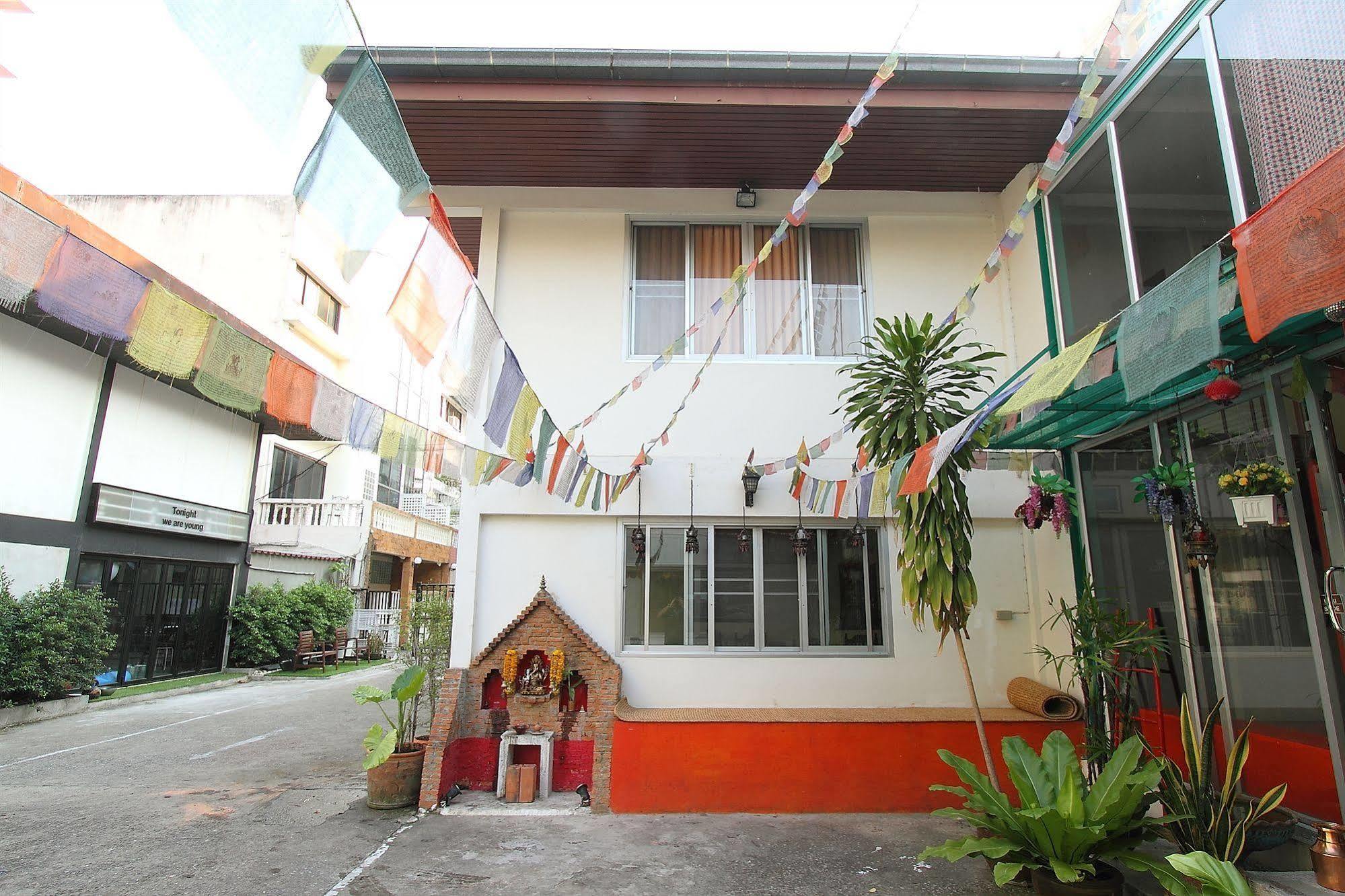 Himalaya Residence Bangkok Extérieur photo